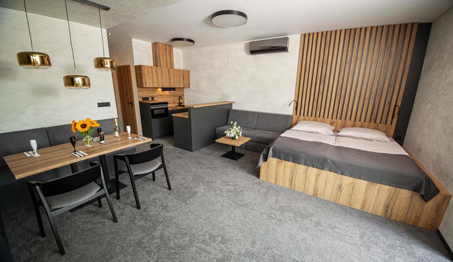 Hotel Kras Jedovnice Eksteriør billede