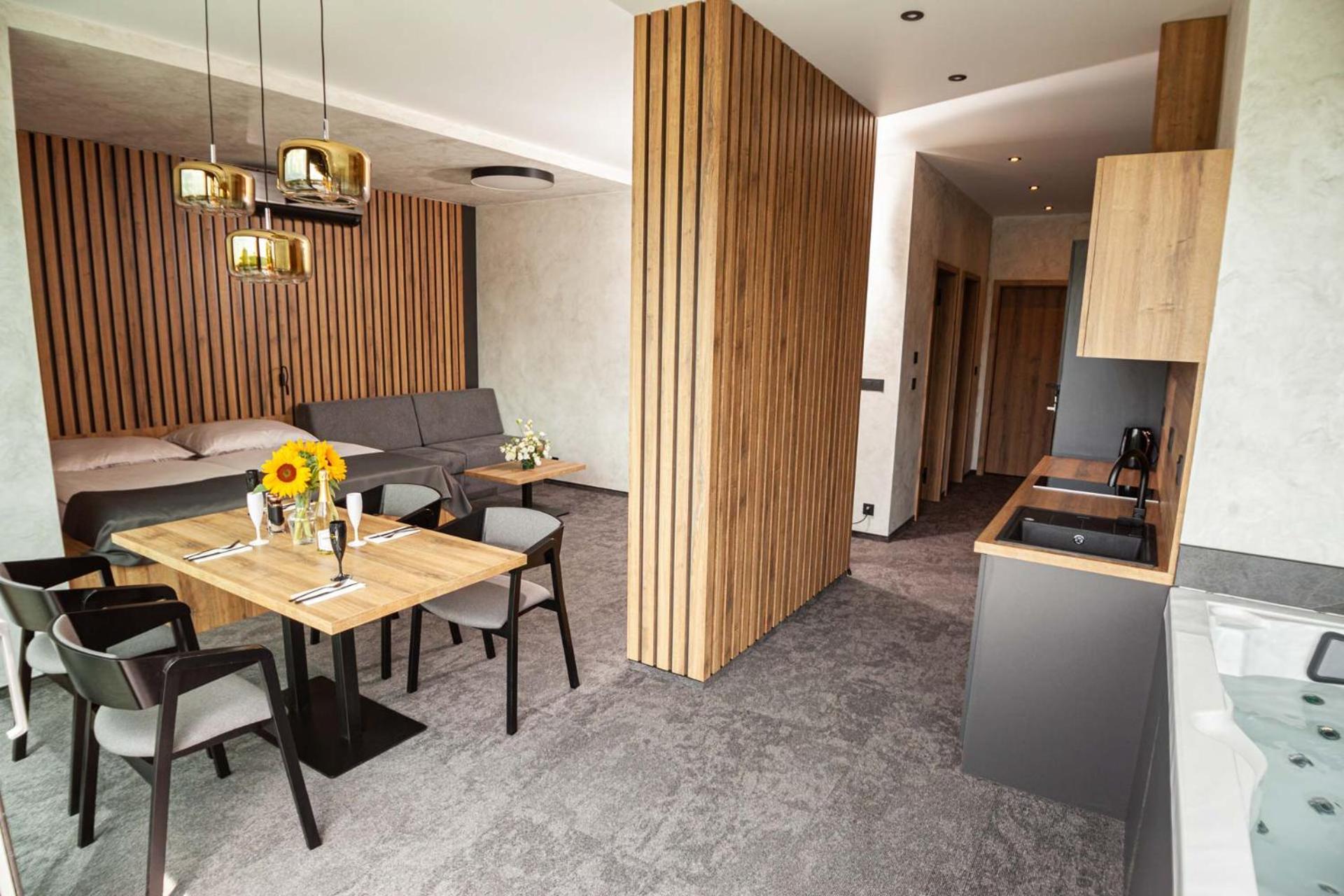 Hotel Kras Jedovnice Eksteriør billede