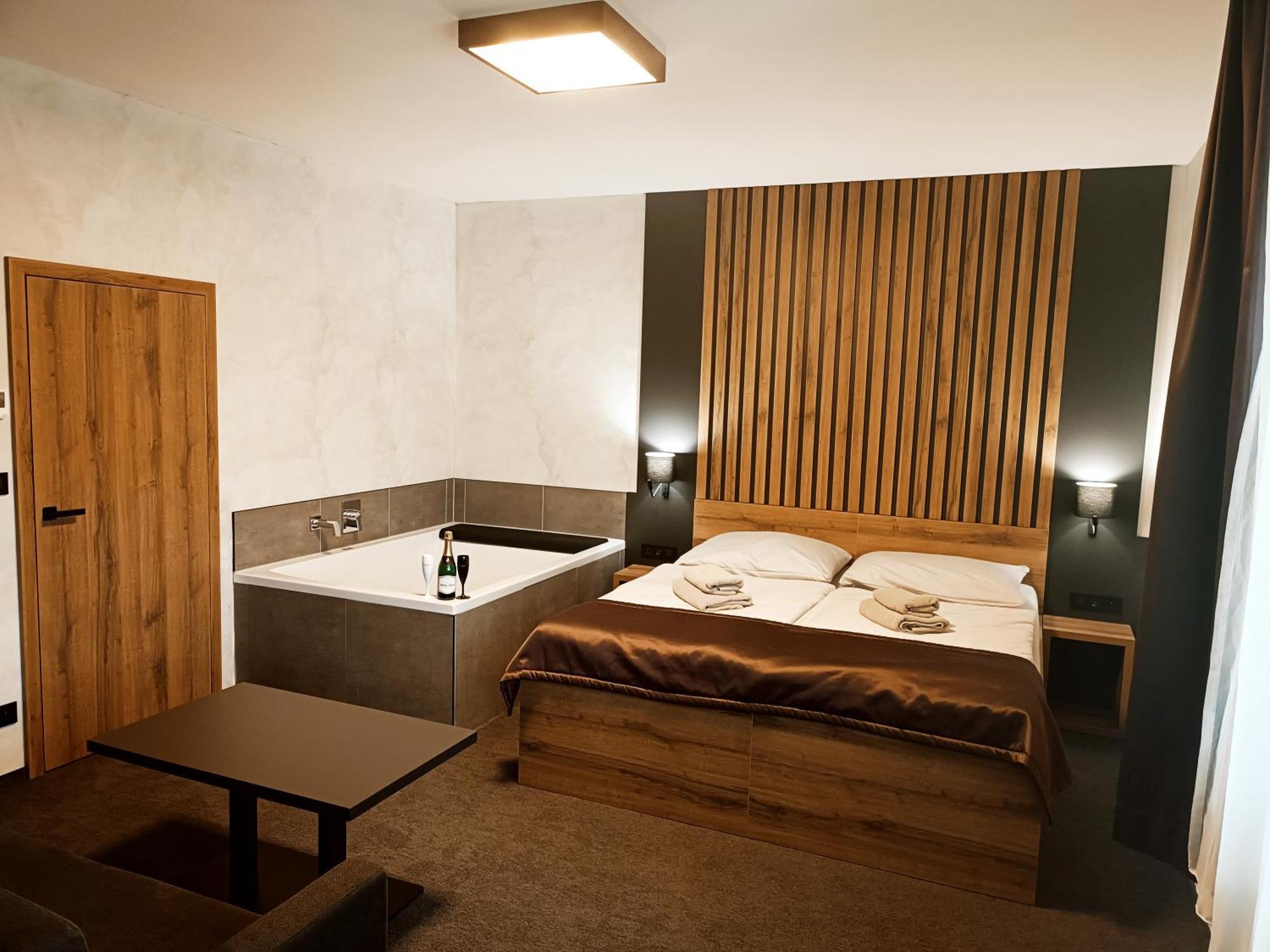 Hotel Kras Jedovnice Eksteriør billede